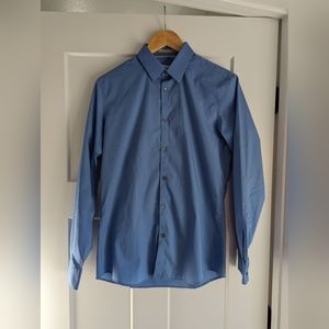 Calvin Klein, non iron, body fit, blue button up, Size: S